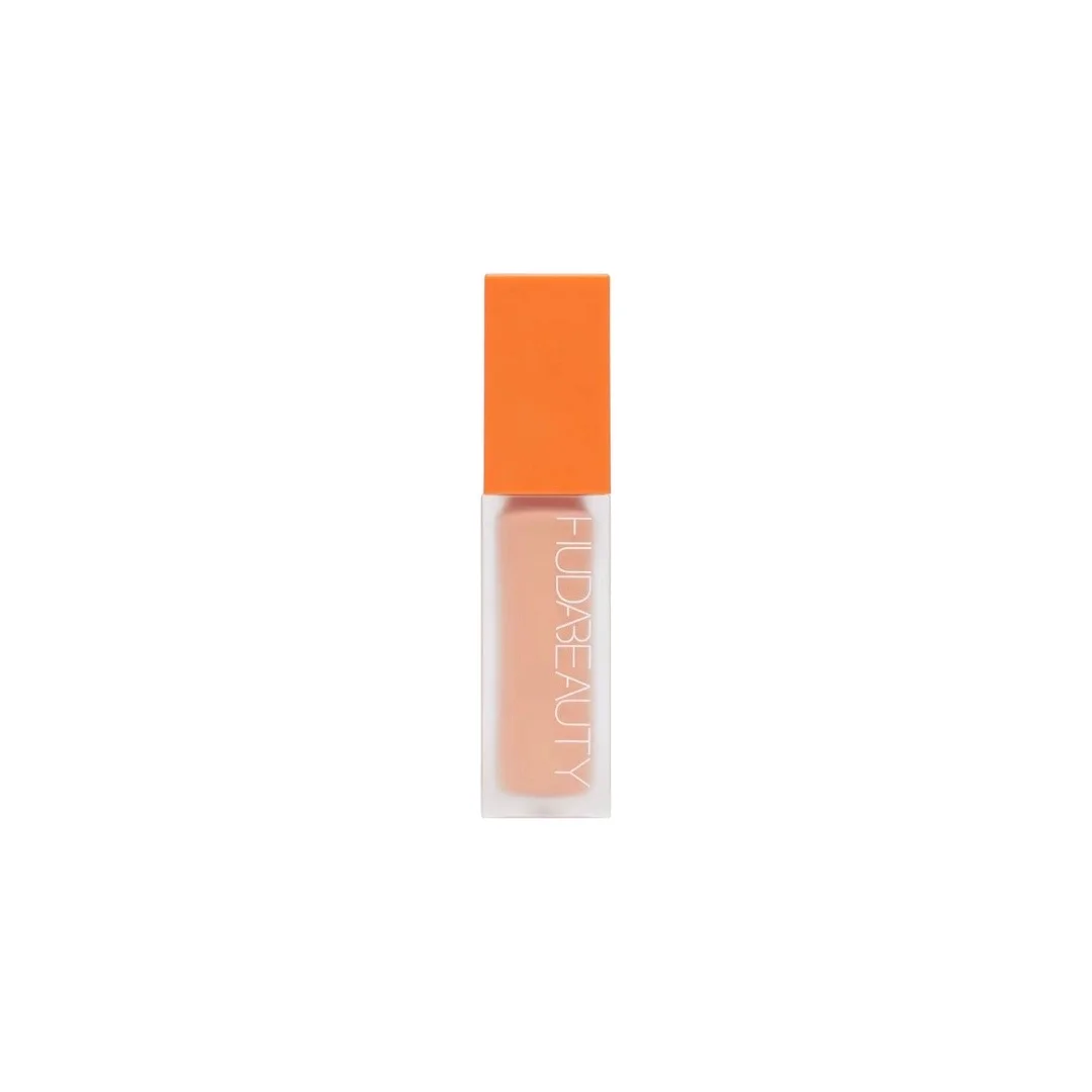 كوركتر من هدى بيوتي  FAUXFILTER UNDER EYE COLOR CORRECTOR