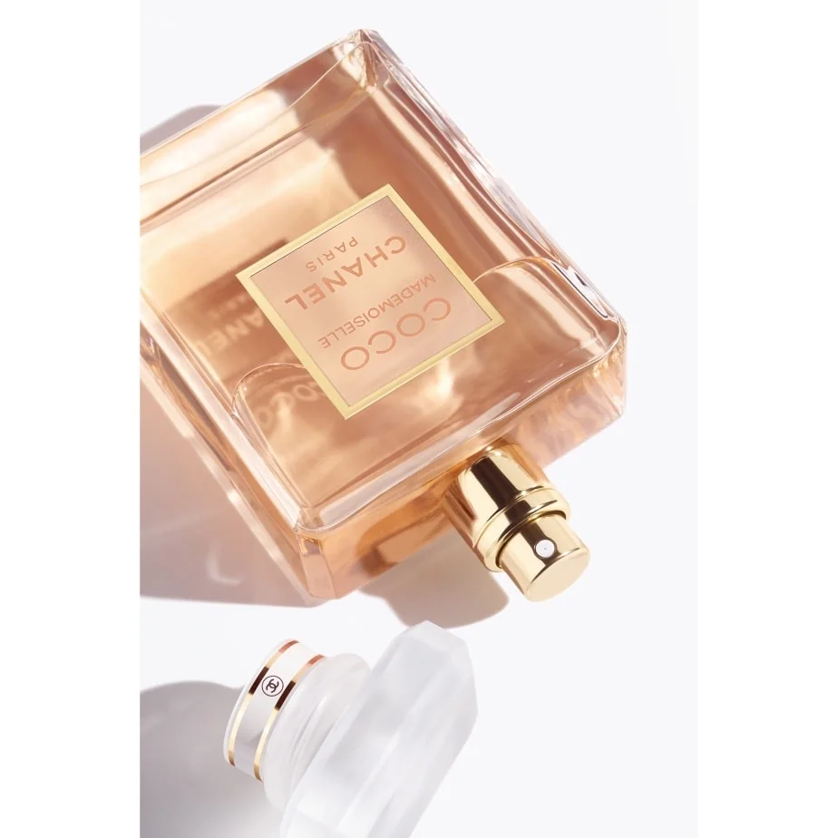 عطر شانيل كوكو مادموازيل للنساء – عطر عنبري زهري بنفحات البرتقال والياسمين والباتشولي