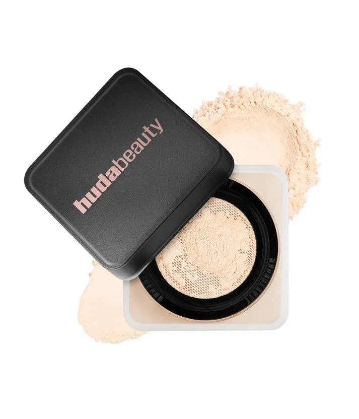 Huda Beauty Easy Bake Loose Baking & Setting Powder is