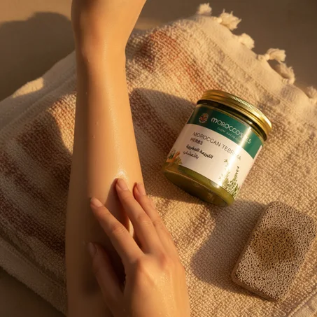 تنظيف و تقشير البشرة