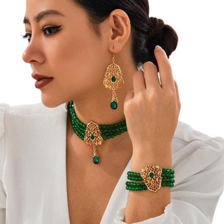 طقم مجوهرات فاخر