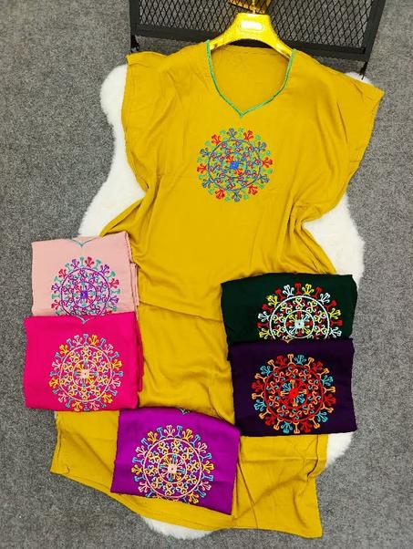 (قندورة/روب منزلي بألوان متعددة ونقشة دائرية ملونة