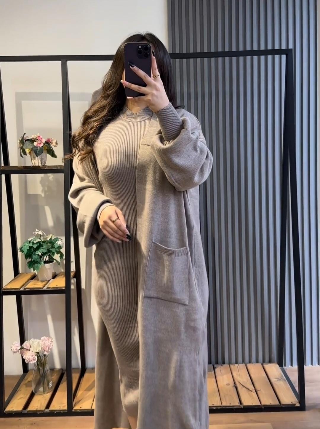 Robe+cardigans référence 2025