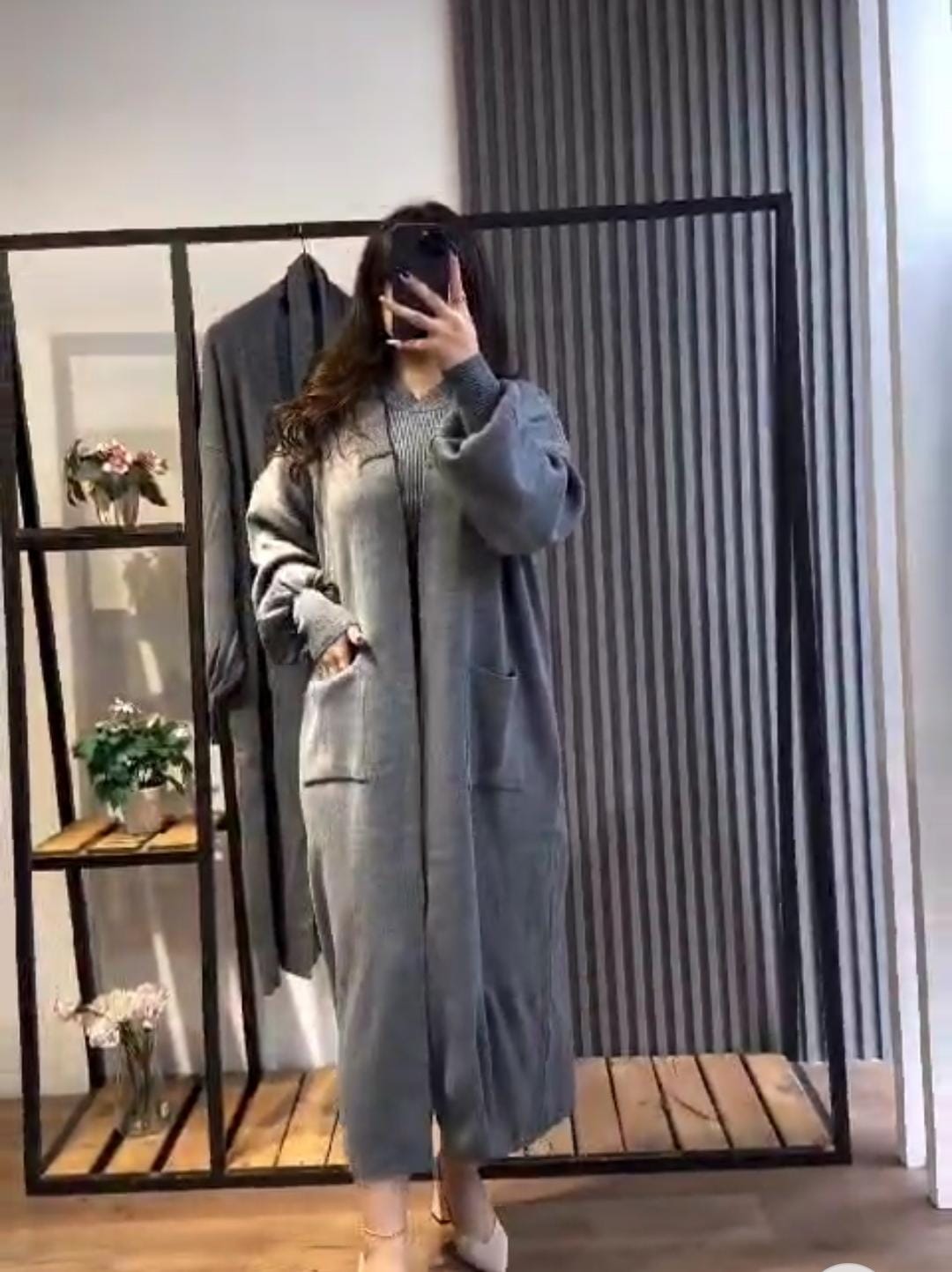 Robe+cardigans référence 2025