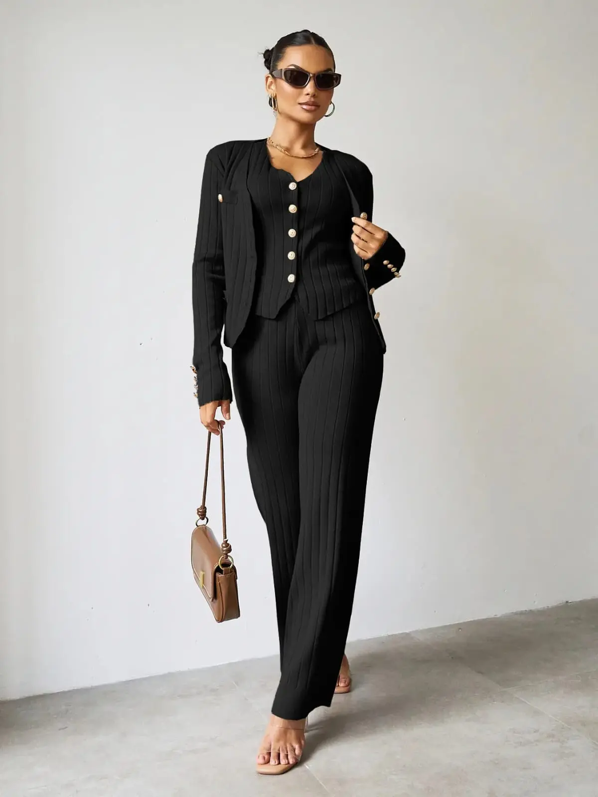 طقم (3 قطع ) عصري - أناقة ملكية كل يوم ✨