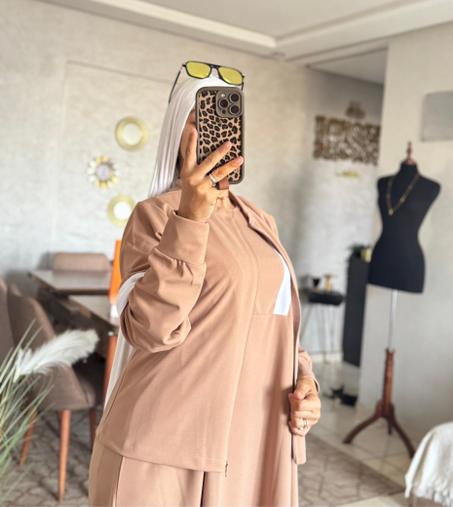 فستان كلوش مع فيست