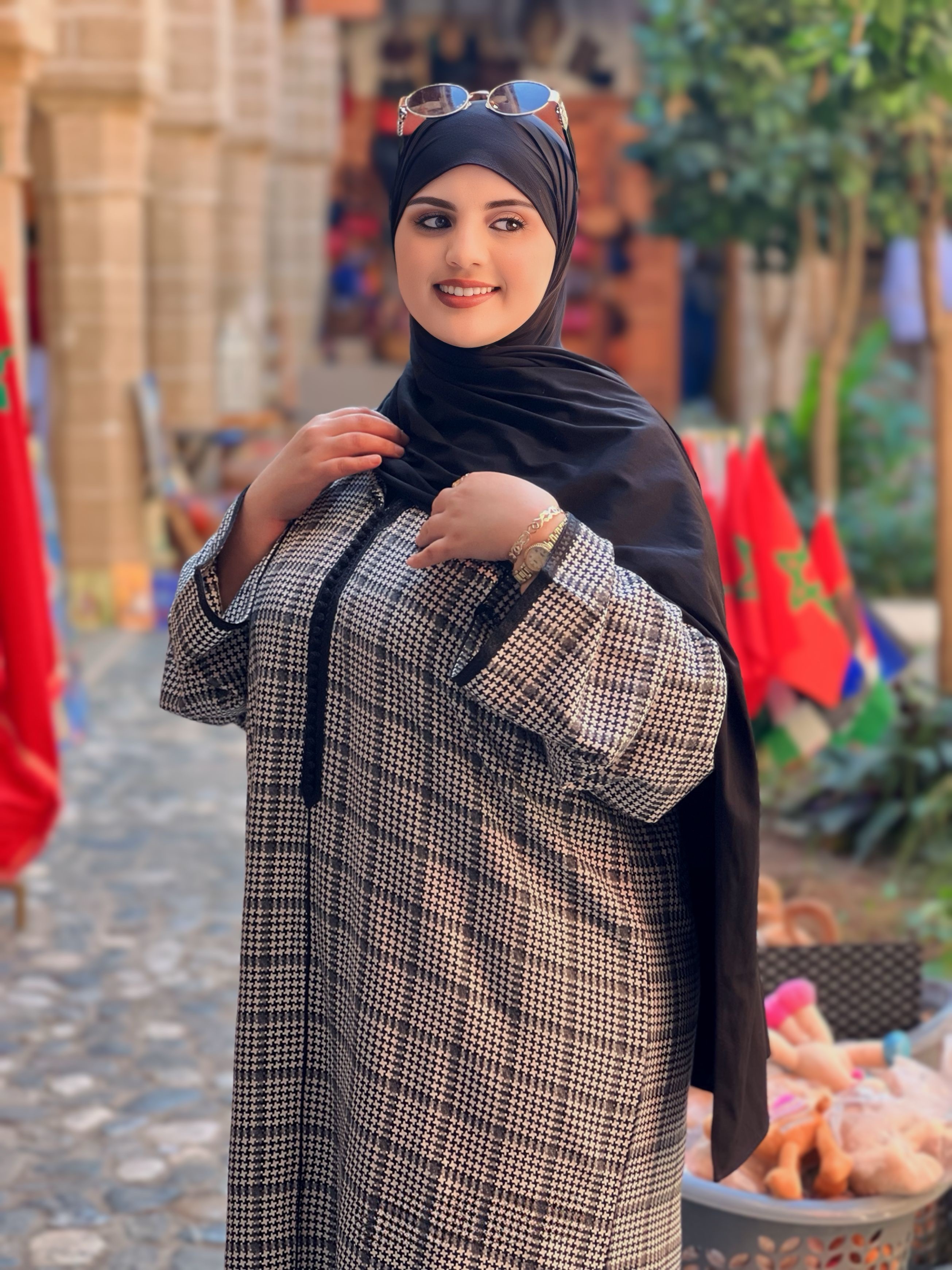 جلابة مغربية معمولة بإتقان