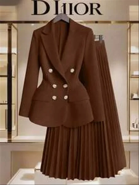 GlowEve Blazer décoré + Jupe