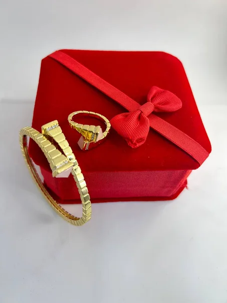 براسلي وخاتم