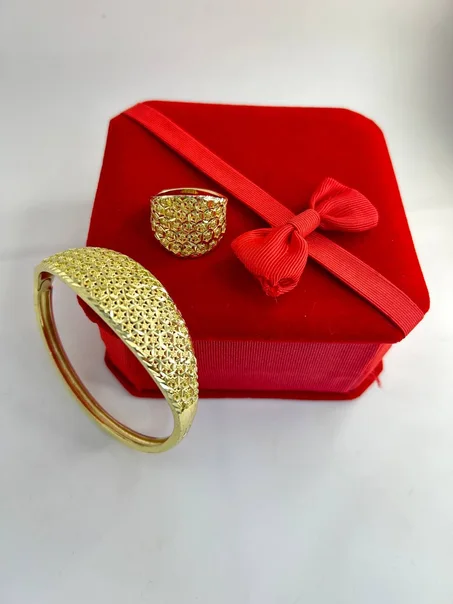 براسلي وخاتم