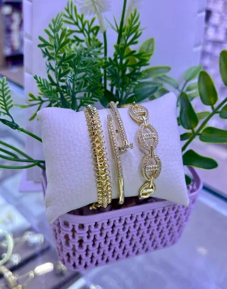 براسلي ثلاتي