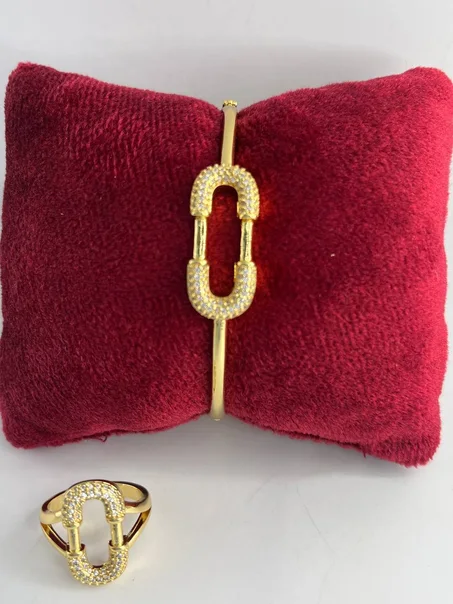 براسلي وخاتم