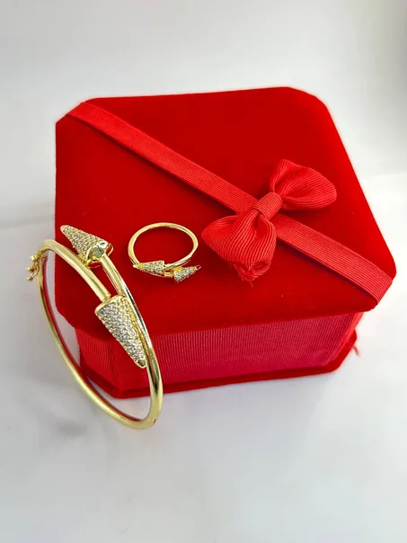 براسلي وخاتم