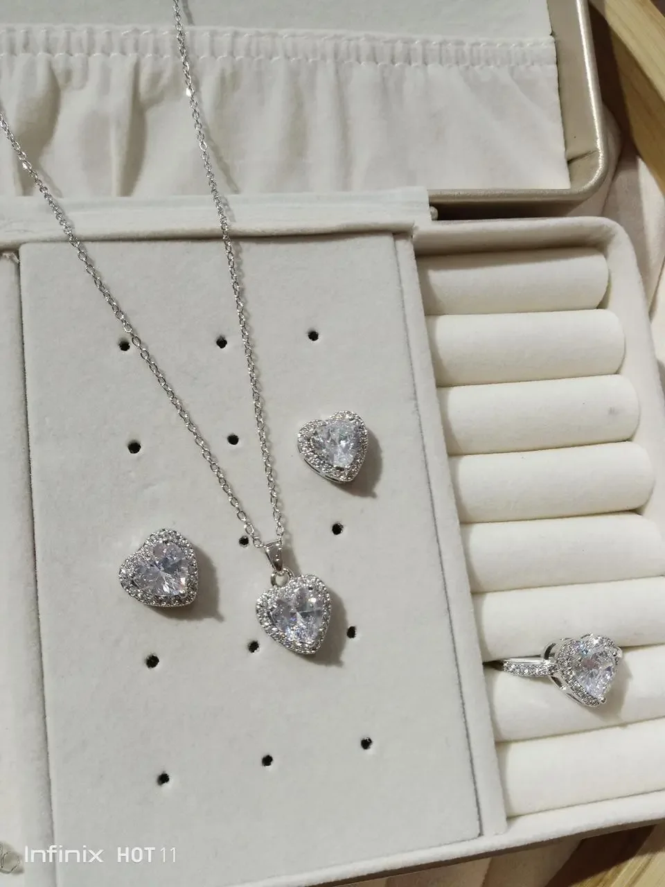 Lot Collier + Bague + Boucles d’Oreilles Cœur Acier Inoxydable