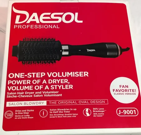 Deux Brosses en 1 pour cheveux de la marque Daesol professional