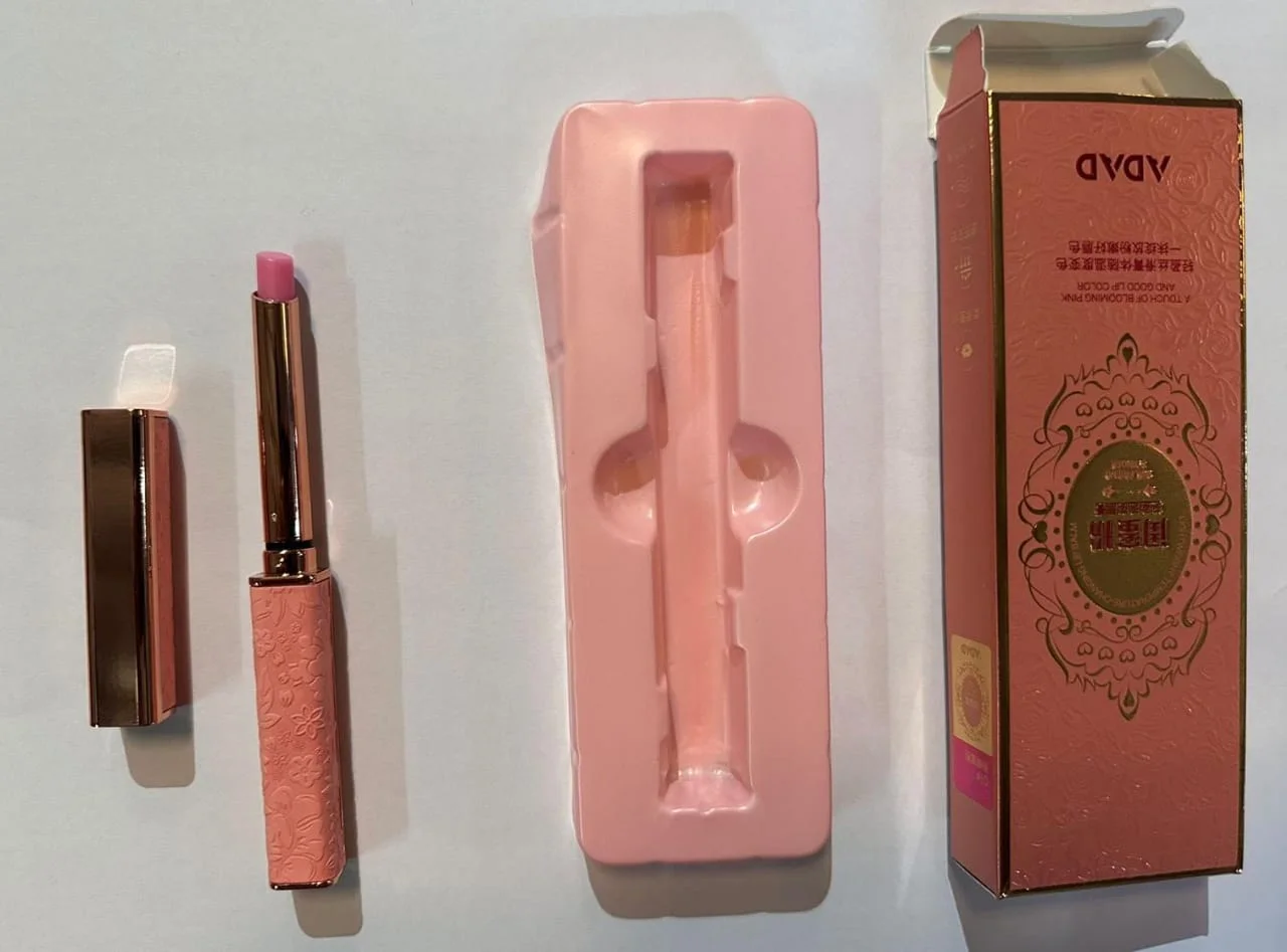 Warm Lipstick أحمر الشفاه دافئ متغير اللون