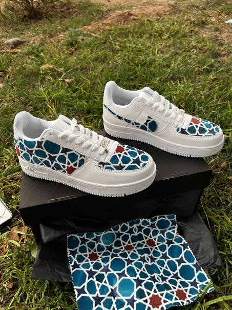 🔵 حذاء فريد مستوحى من الزليج المغربي