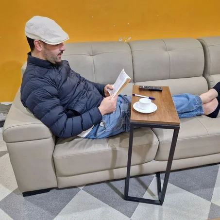 طاولة gus الجانبية