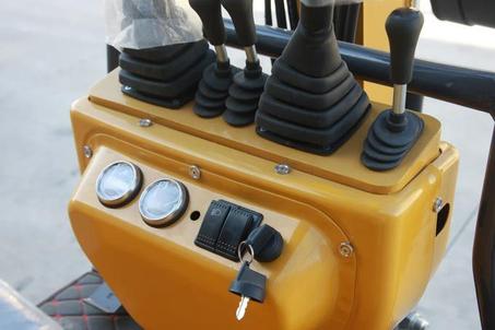 AGT 13.5 HP B&S 1 ton Mini Small Excavator, With Hydraulic Thumb and Swing Boom ,Gasoline For Sale | AGT-DM12-C