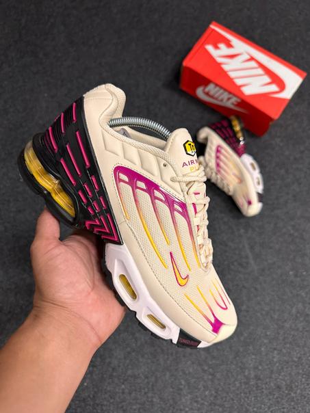 NIKE TN pus3