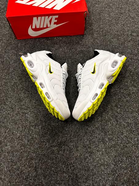 NIKE TN blanco-verde