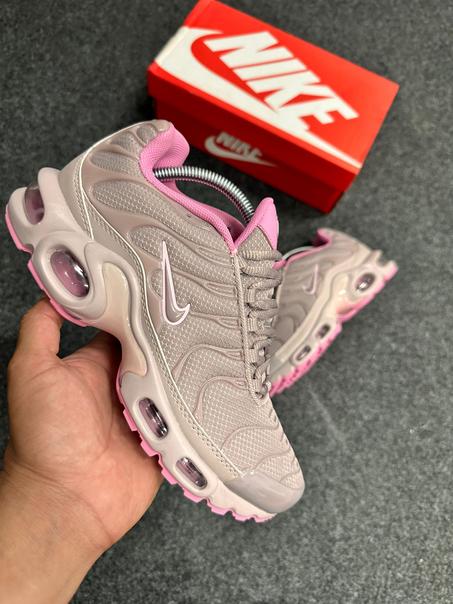 NIKE TN ROSA