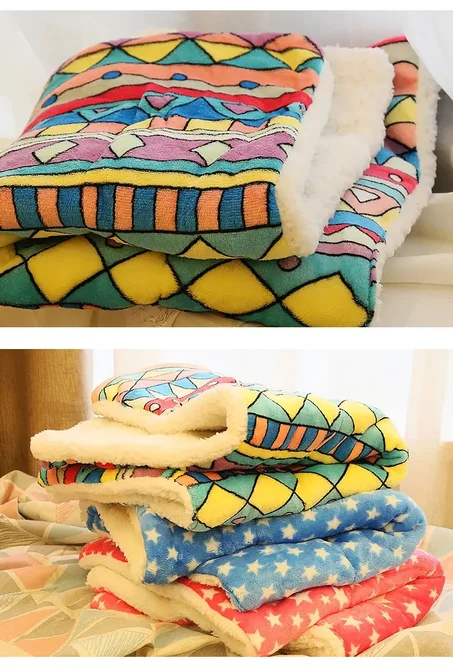 Winter Warm Pet Blanket – Soft Flannel Sleeping Mat for Cats