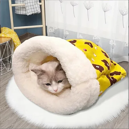 Autumn & Winter Warm Cat Bed – Closed Sleeping Bag for Cats
