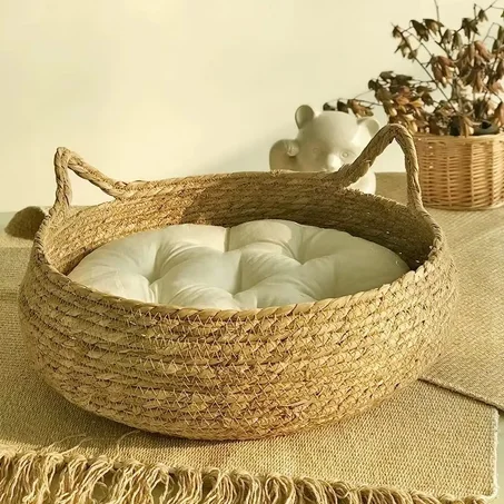 Hand-Woven Rattan Cat Nest – Removable & Washable Four-Season Bed