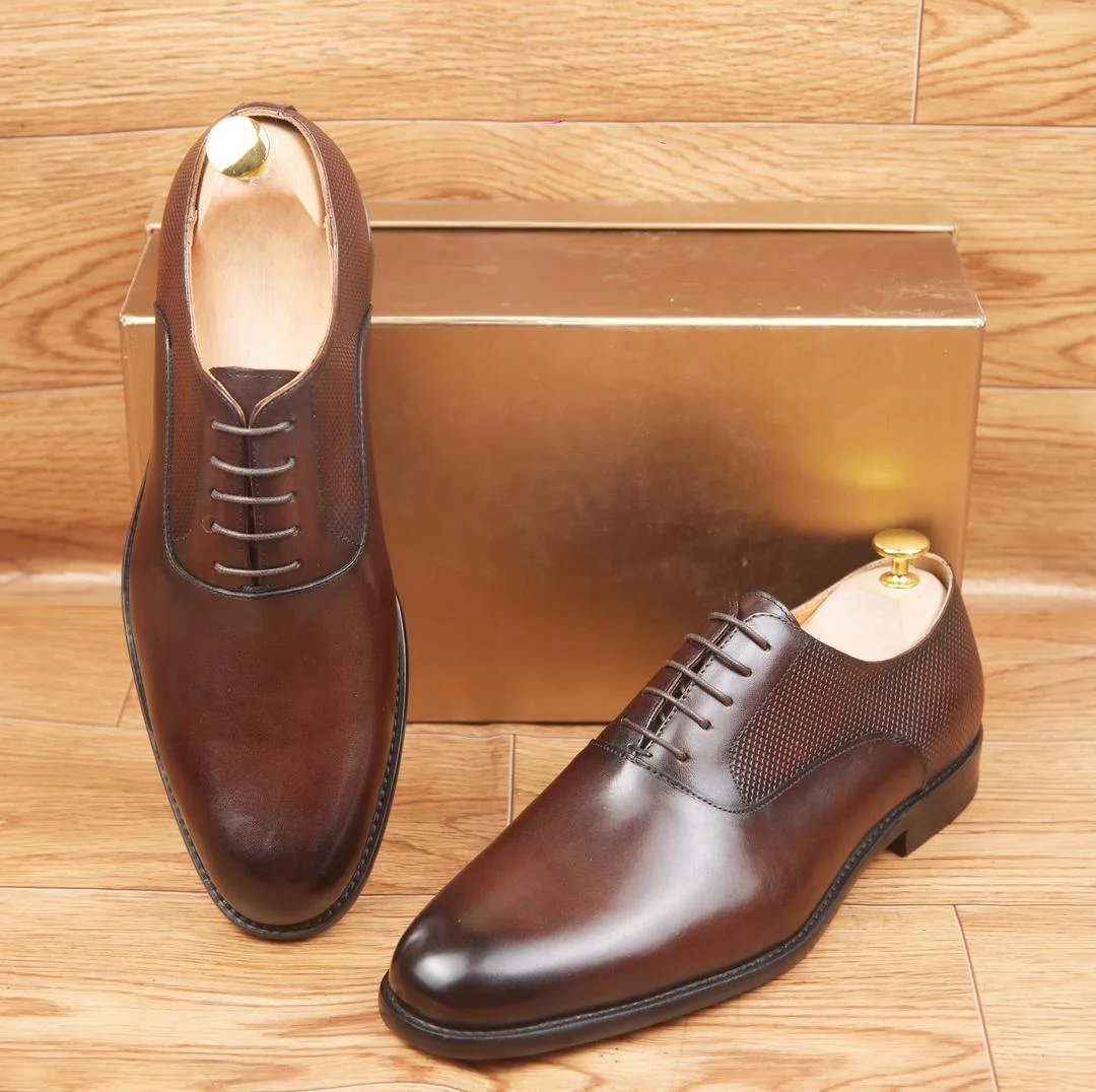 Soulier et Mocassins en Cuir Haut de Gamme pour un Look Professionnel et décontracté où que vous soyez.