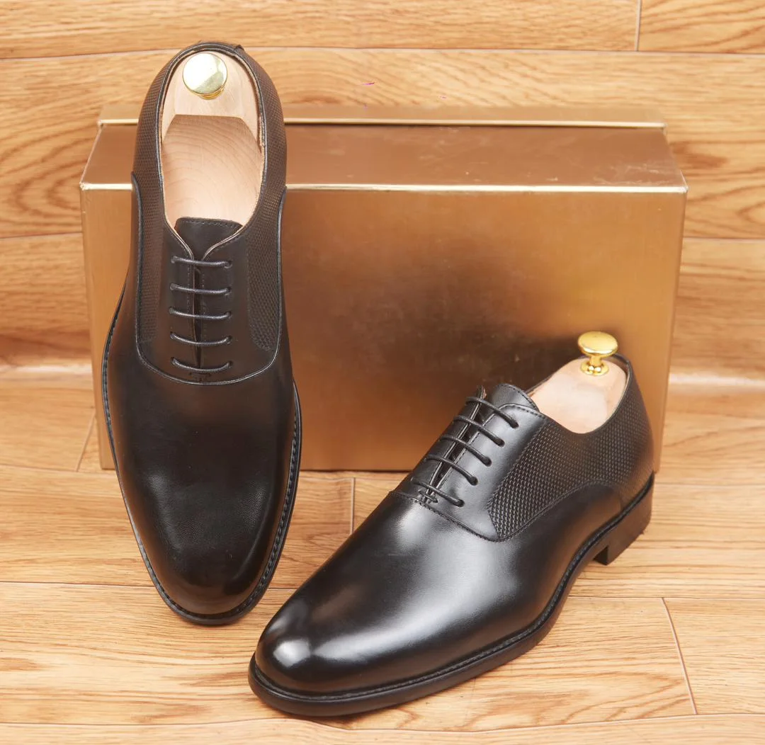 Soulier et Mocassins en Cuir Haut de Gamme pour un Look Professionnel et décontracté où que vous soyez.
