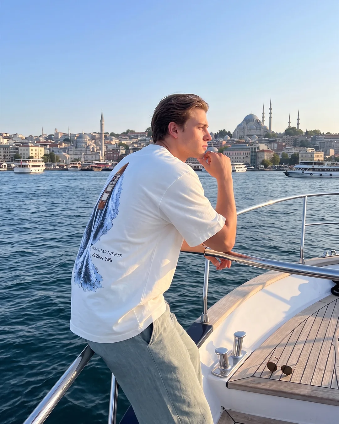 YACHT CLUB  t-shirt
