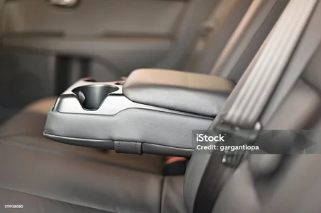 Boîte d'Accoudoir Multifonction pour Voiture avec Support de Rangement Avant pour Téléphone, Porte-Gobelet et Distributeur de Mouchoirs