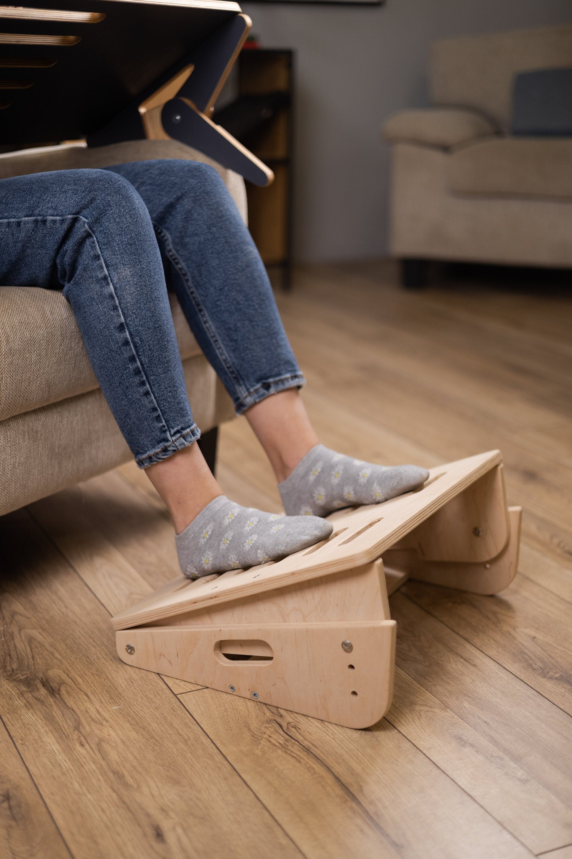 مسند القدمين REPOSE PIEDS AU BUREAU