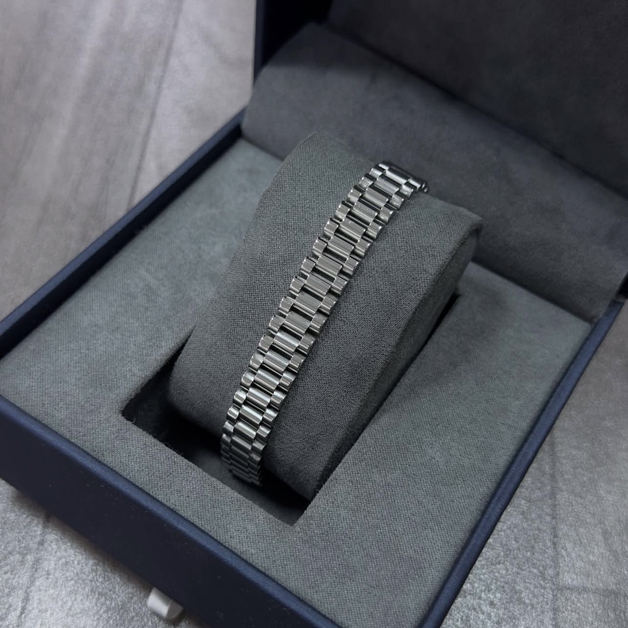 Bracelet Billionaire simple gris