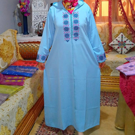 جلابة نسائية مغربية روعة بألوان مختلفة