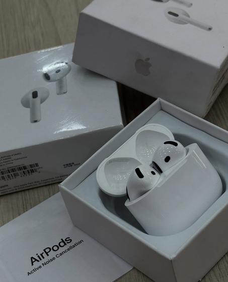 AIRPODS 4