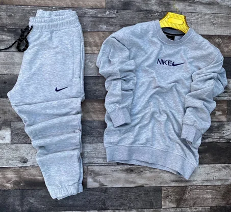 Ensemble sweet NIKE simple