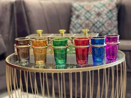 6 verres de thé marocain