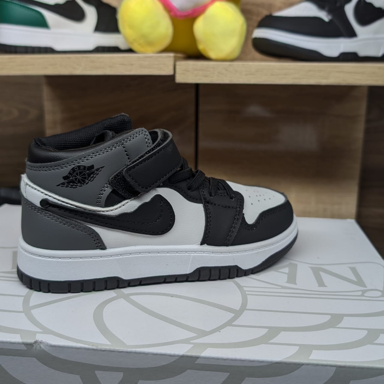 stores/bed95140fad0b9bd991e1414496e30bb/products/XKDNn83aLOI2Q3wS4zSLRTjE7XYFqlQ6UuHz5hjP.jpg