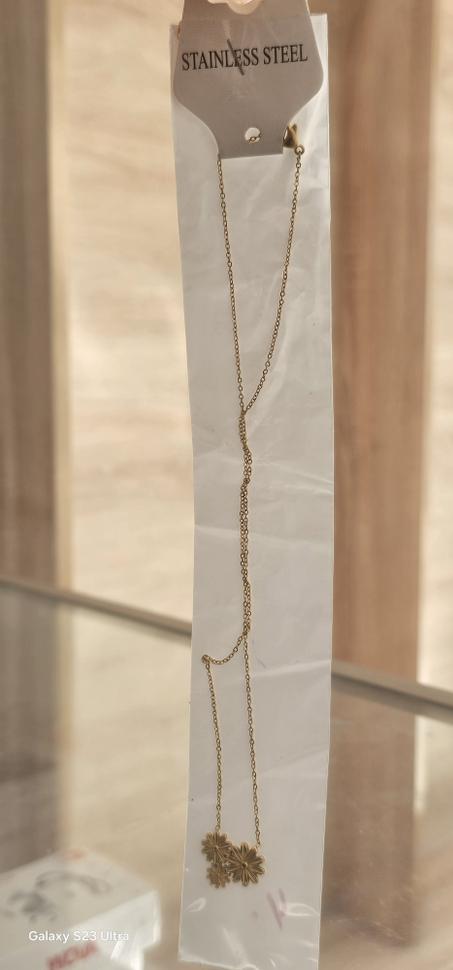 عقد نسائي بجودة عالية