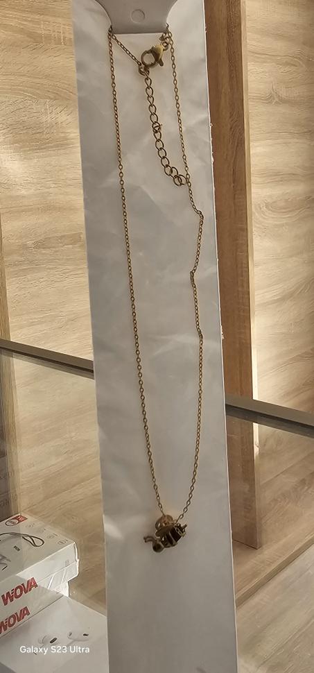 عقد نسائي  مميز