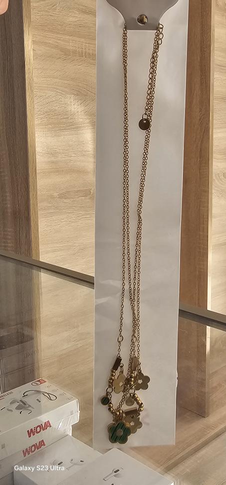 عقد نسائي راقي