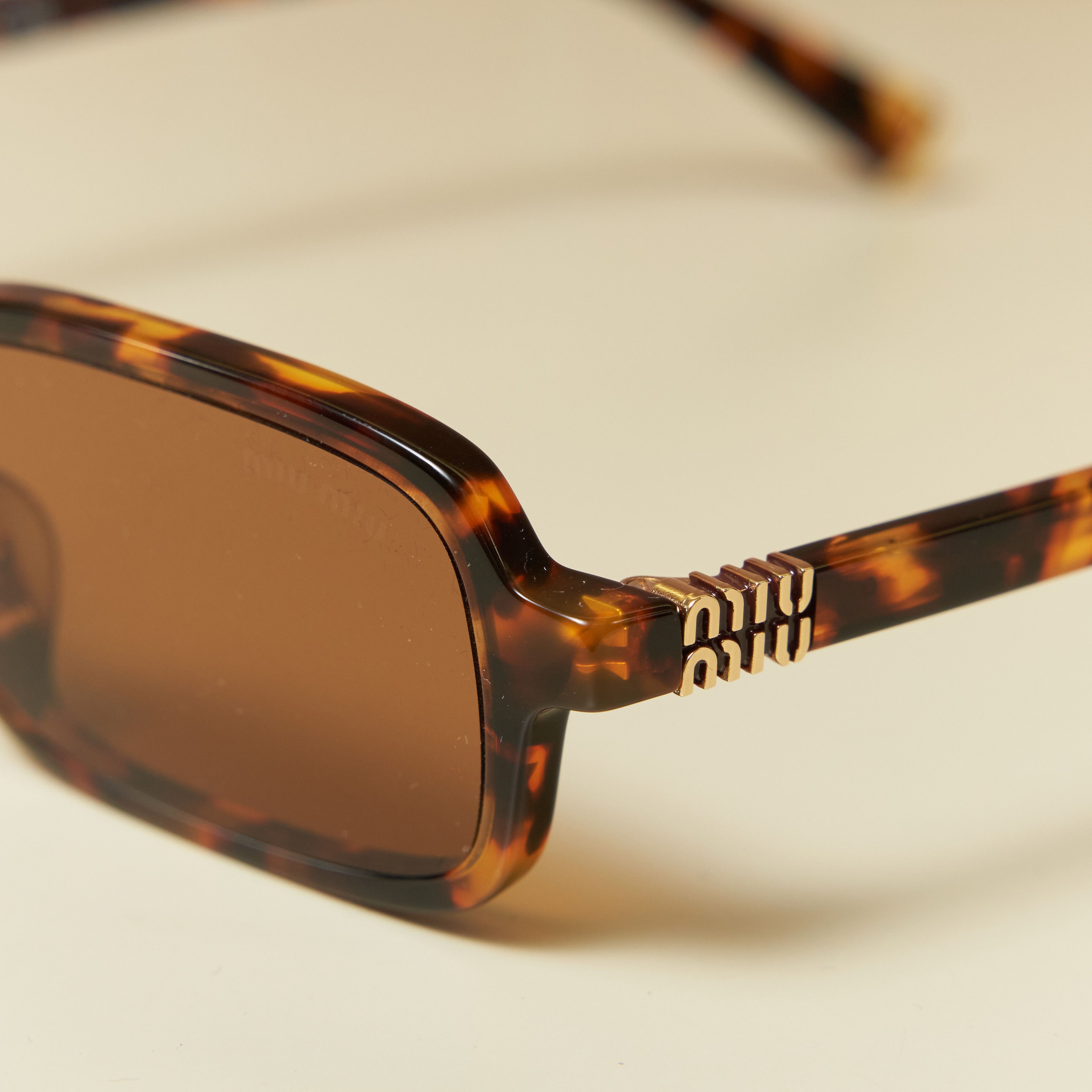 MIU MIU MU 11ZS