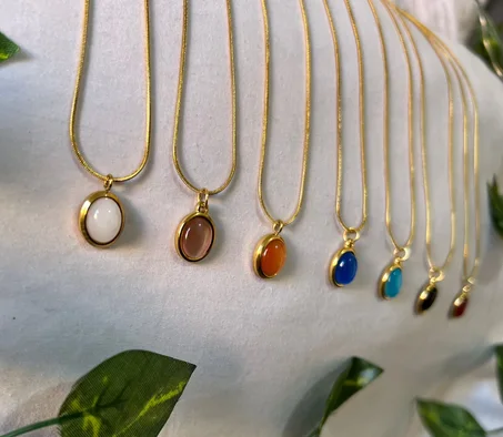 سلسلة إليزا بحجر أنيق🌹🤤✨💎