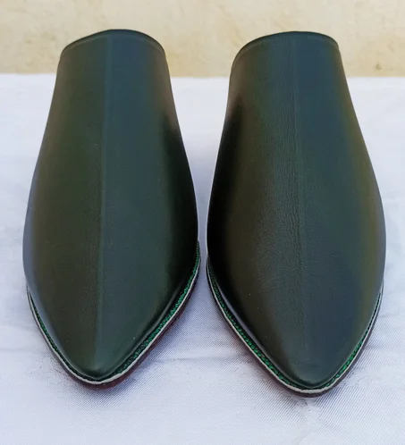 البلغة الفاسية المغربية باللون الأخضر الغامق