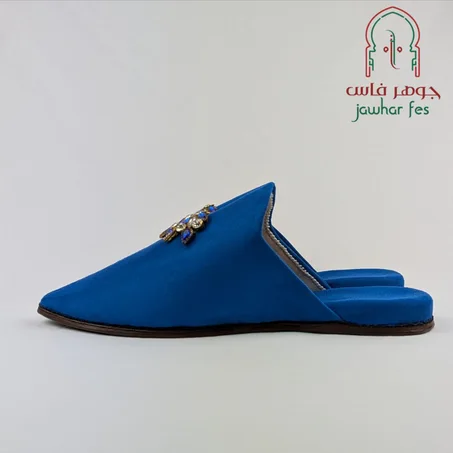 Babouche en bleu roi