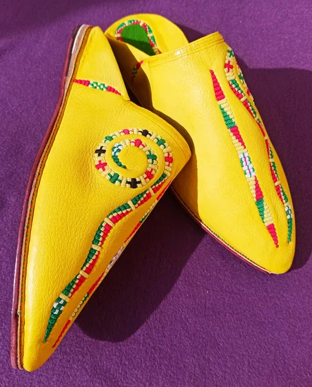 بلغة فاسية بالخنجر والسلتة