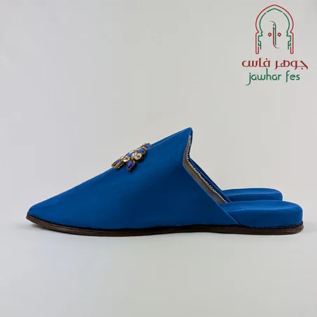 Babouche en bleu roi