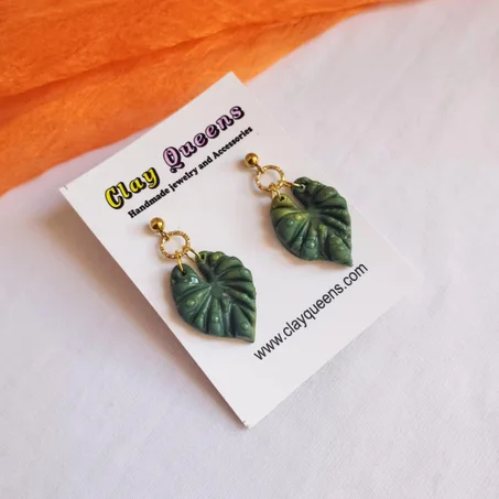 Classy green leaf earrings
